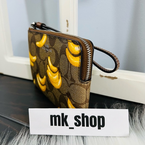 COACH Signature Corner Zip Wristlet Banana Print - Picture 6 of 12